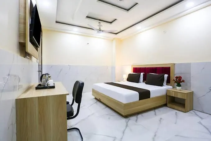 Hotel The Glory-1